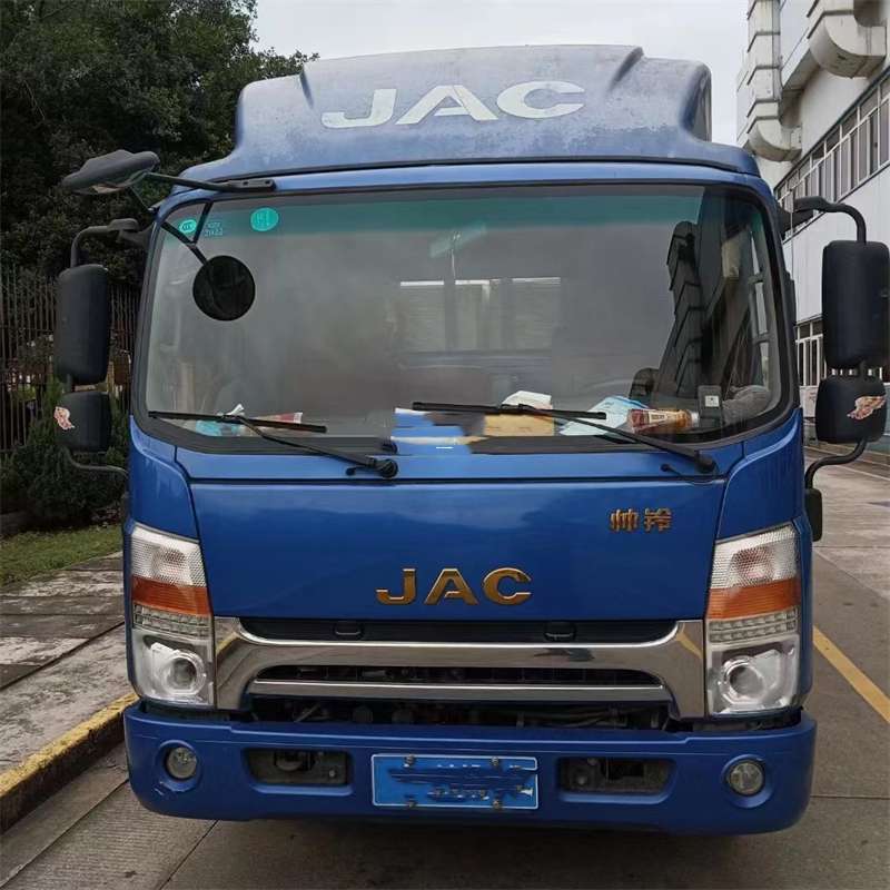 康马县江孜县：物流专线的高效货运之旅